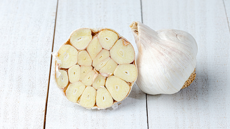 Raw garlic