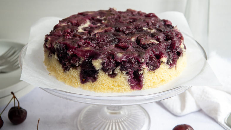 15-Minute Cherry Upside-Down Cake Recipe