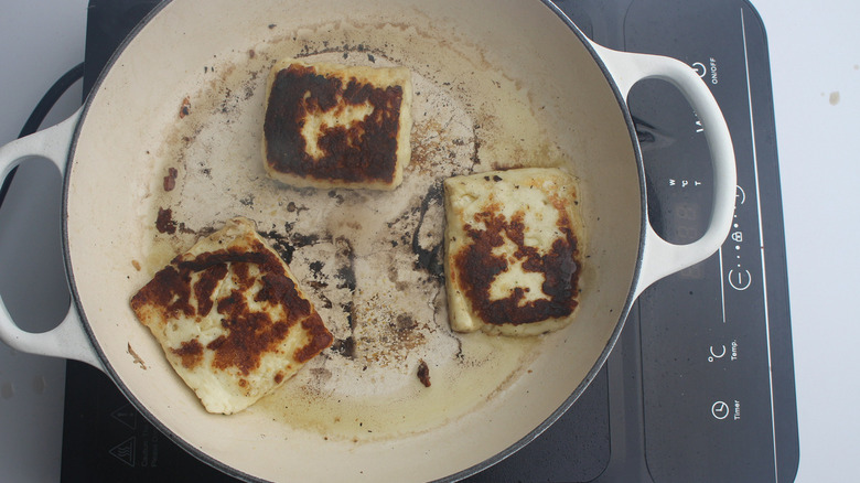 Cooking Halloumi for 15-minute mushroom and halloumi burger