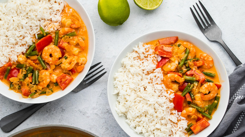 Thai red curry in bowls 
