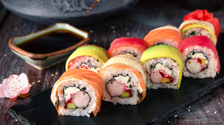 Rainbow roll