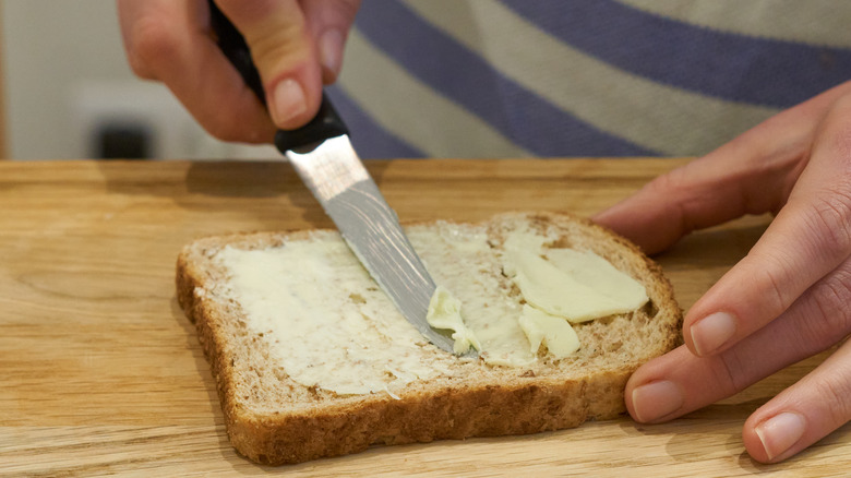 butter bread knife hand