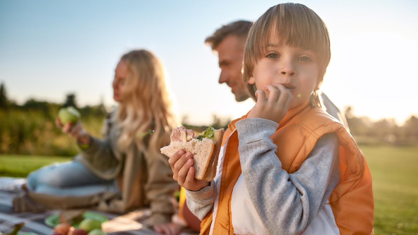 The hot dog thermos hack that people will love for the beach or picnic