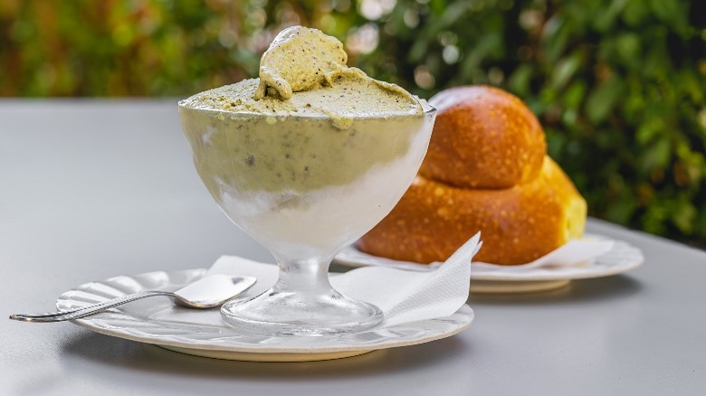 Pistachio granita with brioche pastry