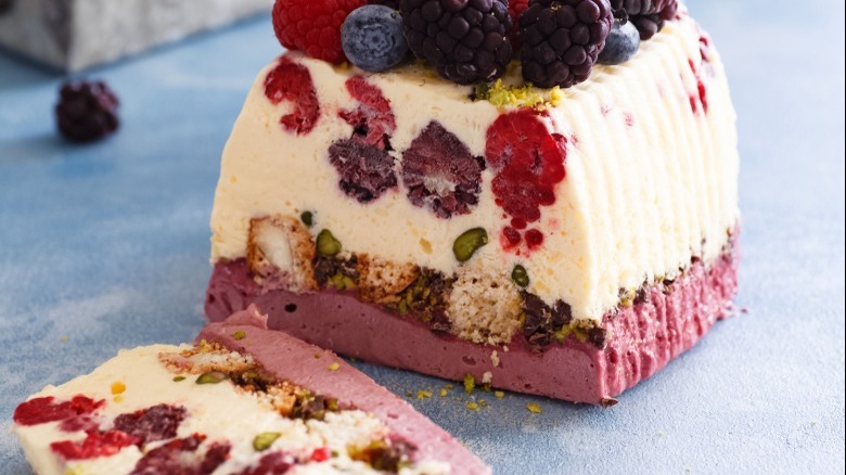 Semifreddo log and slice