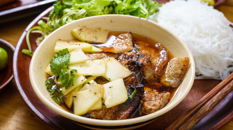 A bowl of bún chả