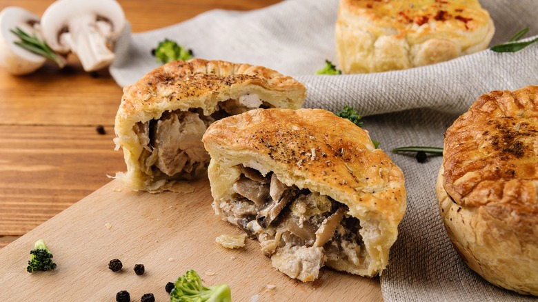 Mini beef pies