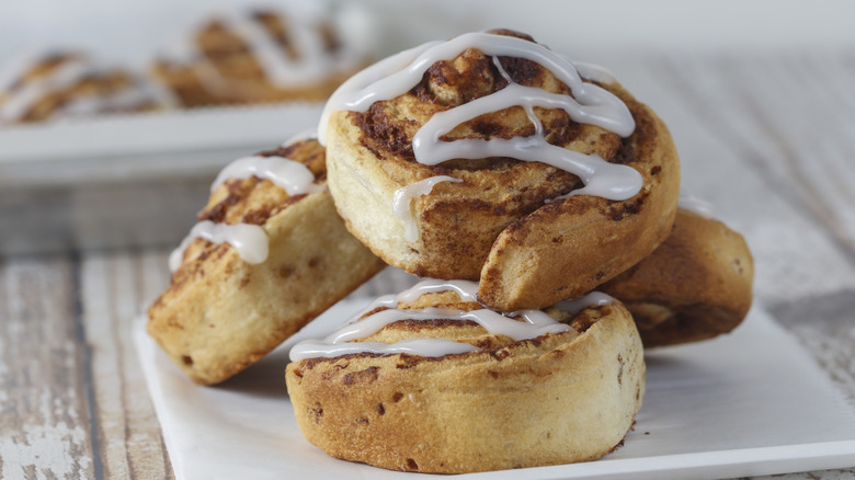 Cinnamon rolls