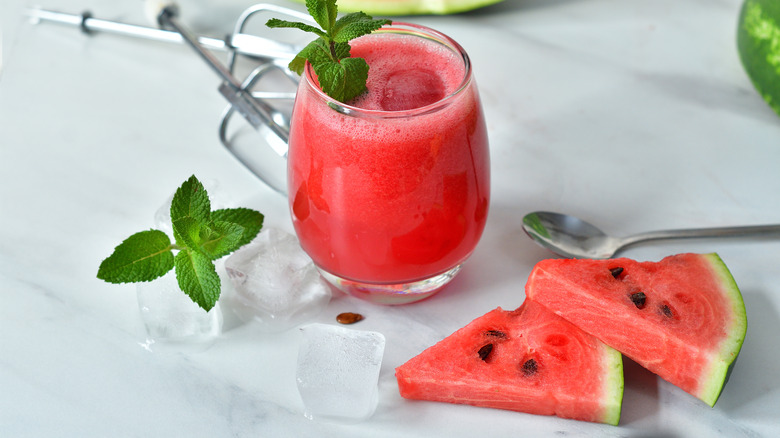 Watermelon mint prosecco spritz