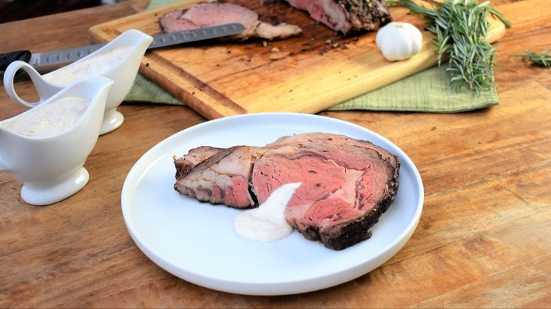 prime rib with sauce