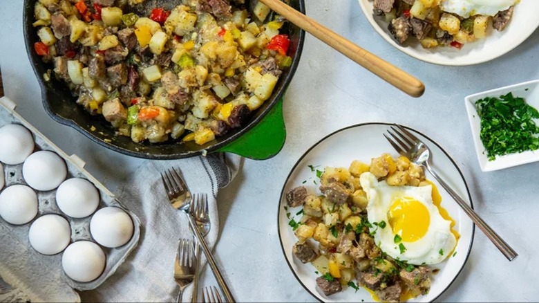 Roast beef hash with eggs