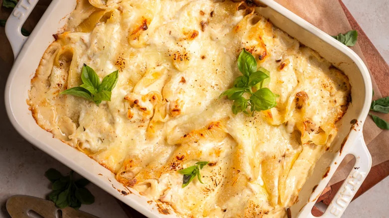 Baked stuffed shells Alfredo