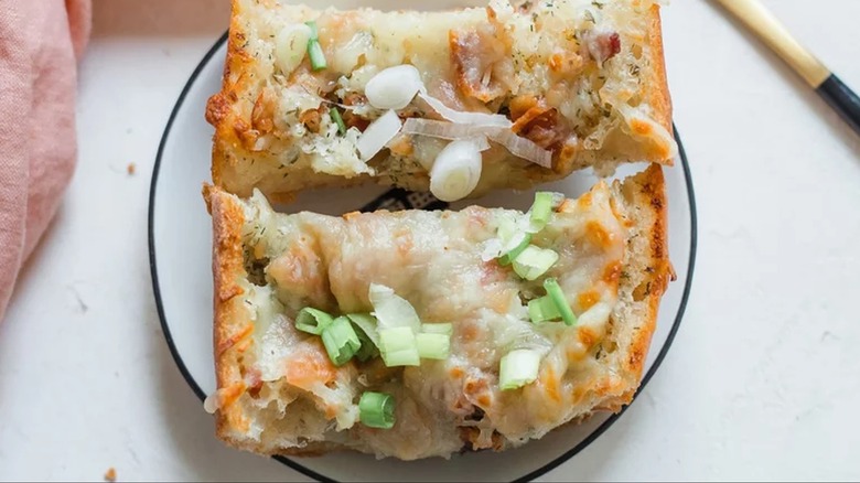 bacon and ranch cheesy bread