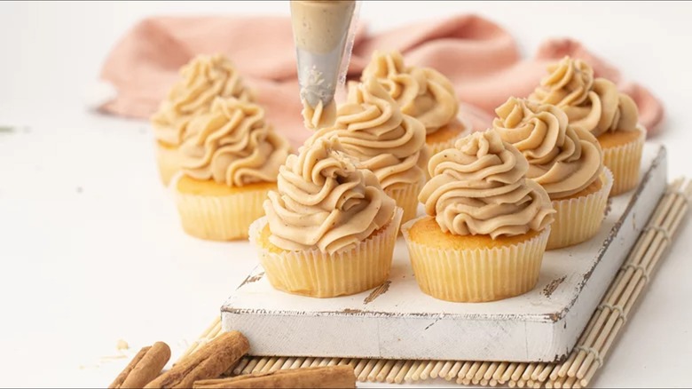 eggnog frosting on cupcakes