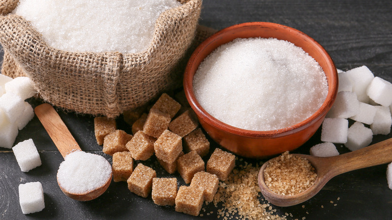 Bowl of sugar and sugar cubes