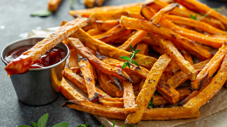 Sweet potato fries with ketchup