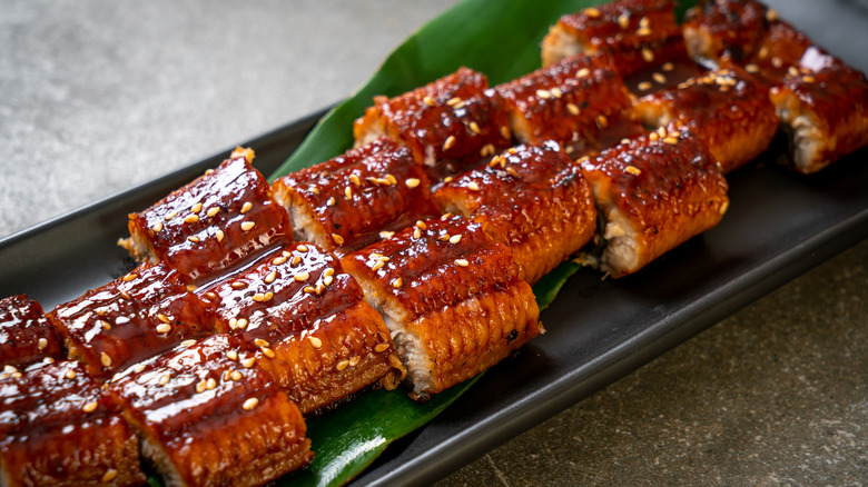 Sliced unagi on plate