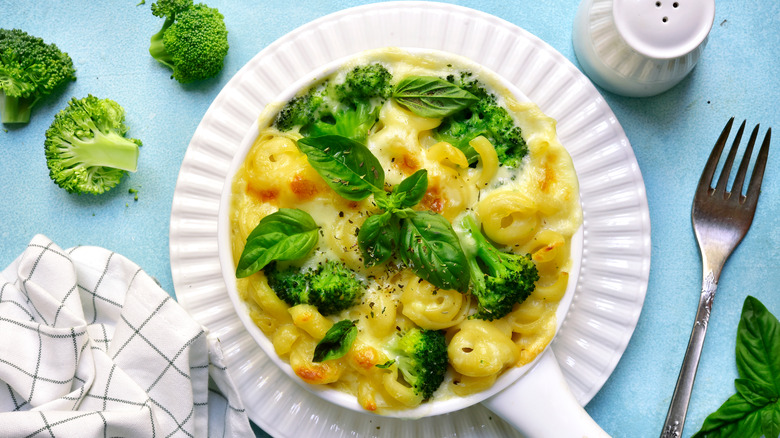 mac and cheese with broccoli