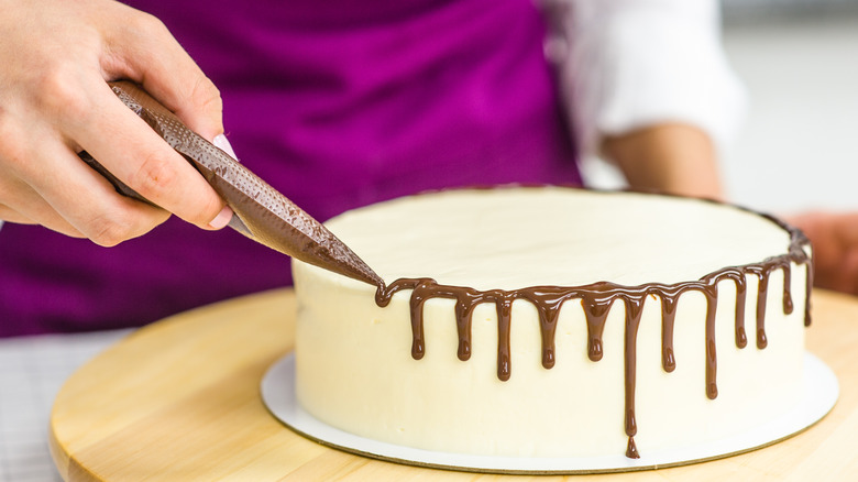 Why Do Cakes Sink In The Middle? Learn What Happened & How to Fix It