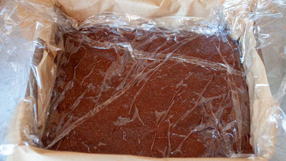 plastic wrap over fudge in pan