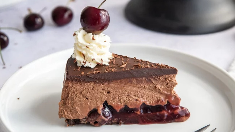 Chocolate and cherry cheesecake slice