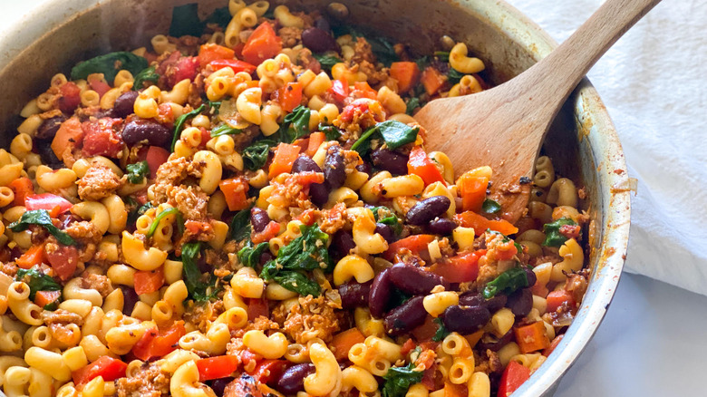 20-Minute Fire Roasted Chili Mac beans and spinach