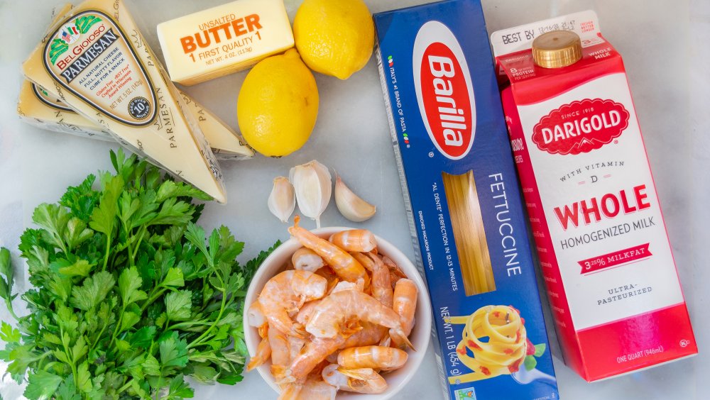 Ingredients for 20-minute shrimp alfredo recipe