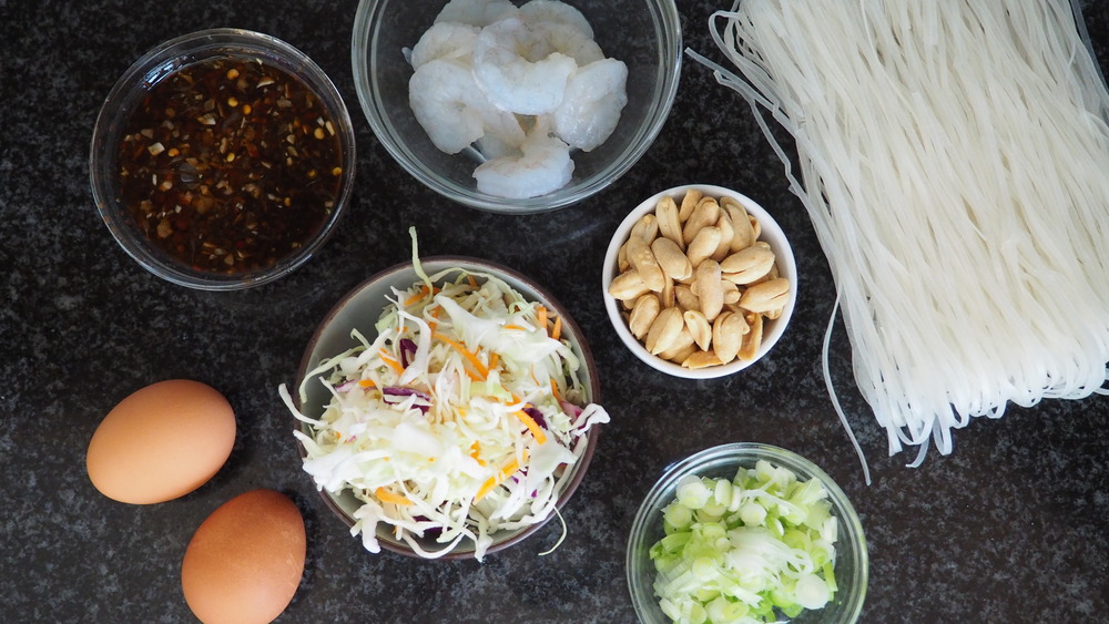 20-minute shrimp pad Thai ingredients