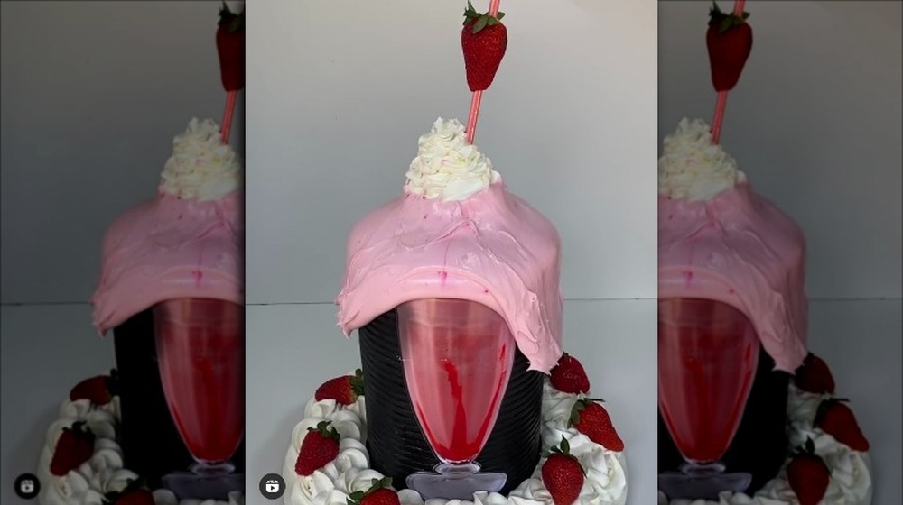 Tsunami cake that resembles strawberry sundae