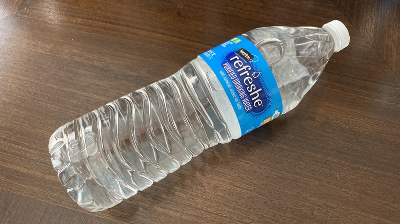 Refreshe water from Signature Select