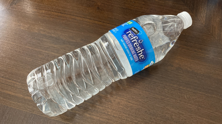 Refreshe water from Signature Select