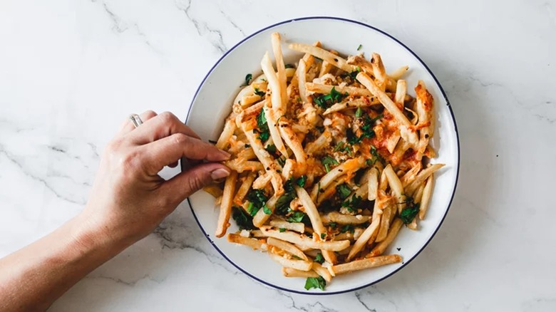 garlic parmesan fries