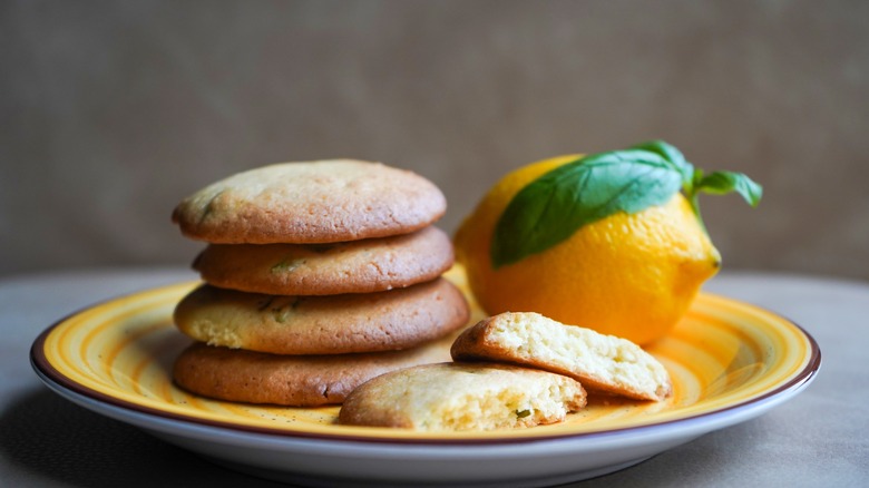 Lemon basil cookies