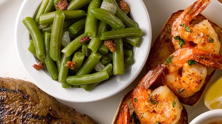 Texas Roadhouse steak, shrimp, and green beans