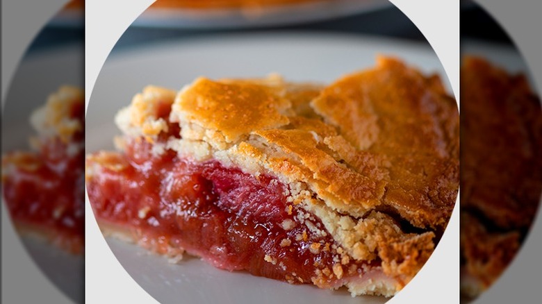 Rhubarb pie