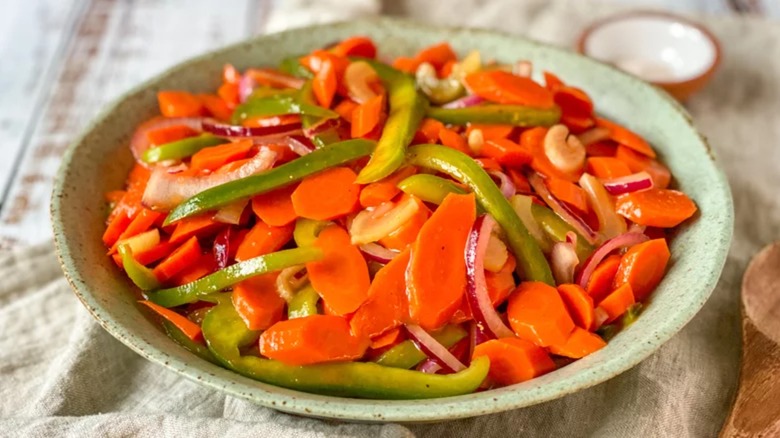 Marinated carrots with green pepper and red onions