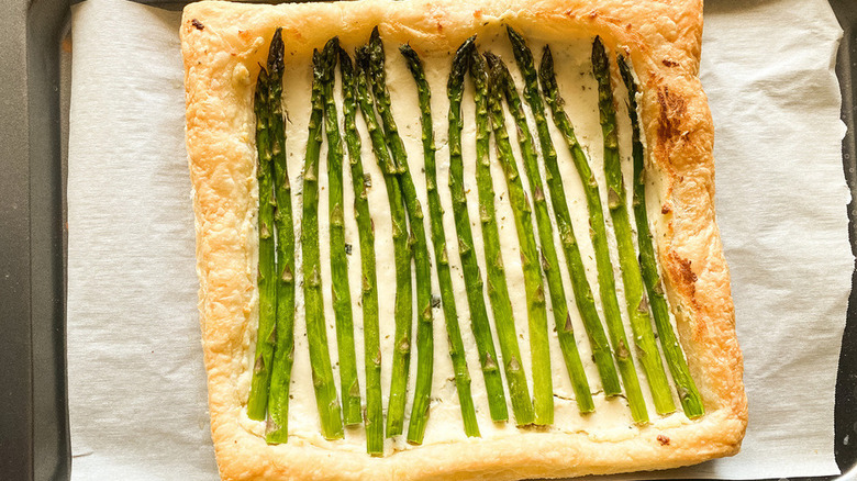 pastry tart with asparagus. 