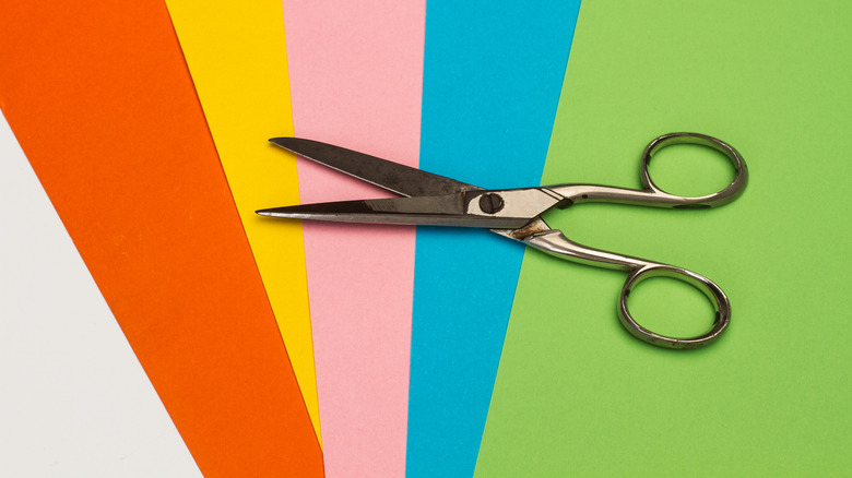 colored placemats and scissors