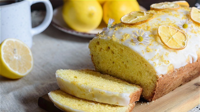 Lemon Cake on board 