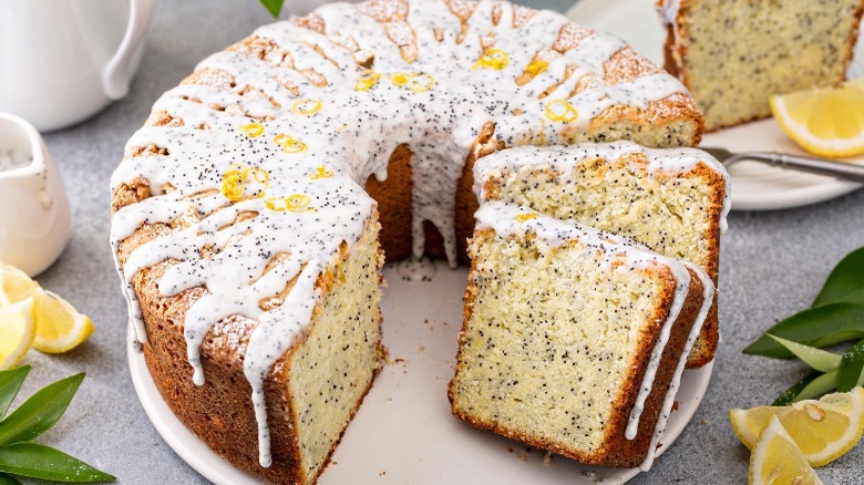 Lemon Poppyseed Cake with lemons