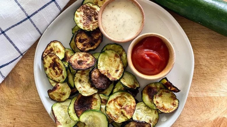 cooked zucchini chips on plate