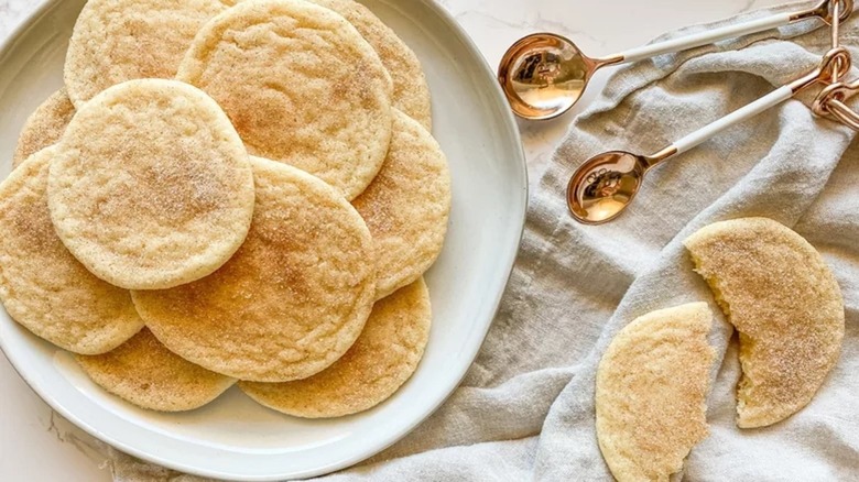 snickerdoodles on a plate