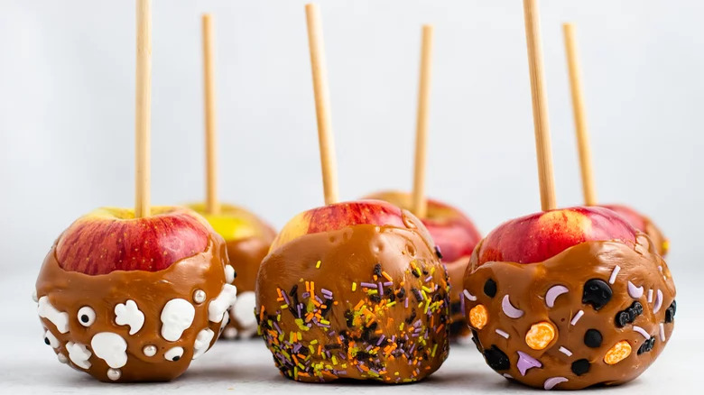 rows of halloween caramel apples