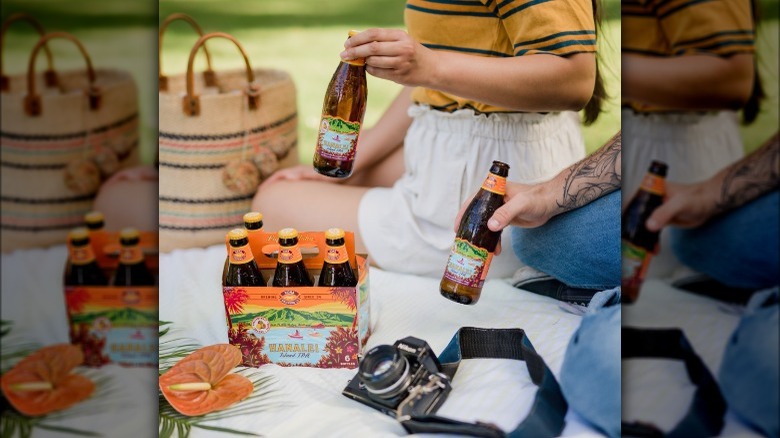 Kona Hanalei Island IPA beer bottles picnic camera