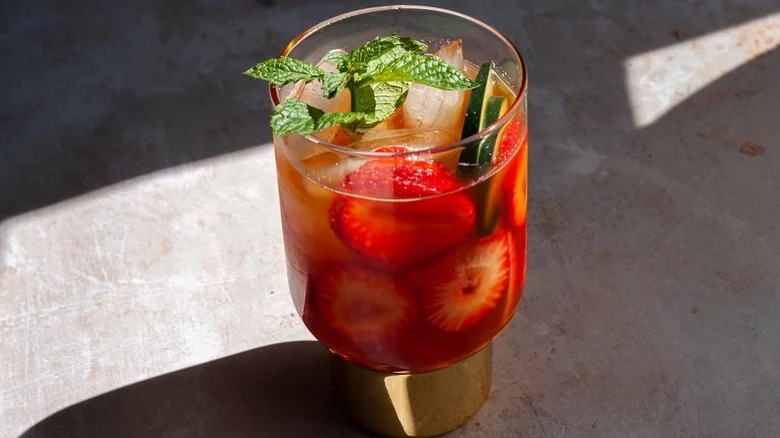 Pimm's Cup gin Cocktail