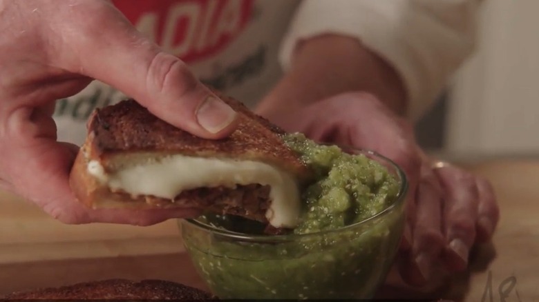 Grilled cheese with tomatillo salsa