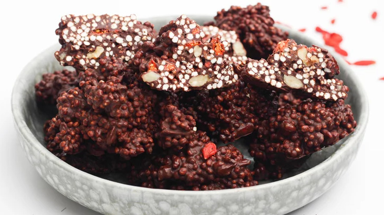 Chocolate candies with puffed quinoa and nuts