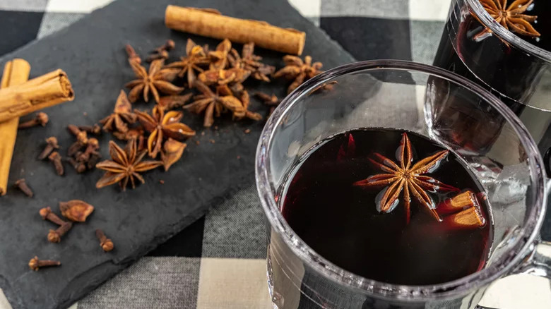 Mulled wine with spices