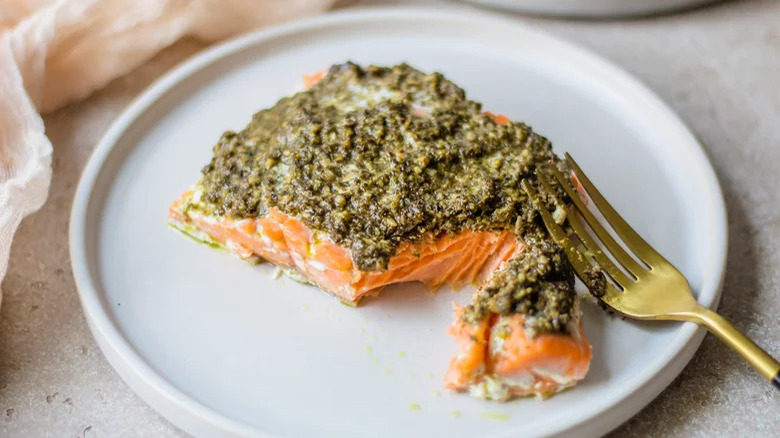 Salmon with pesto topping