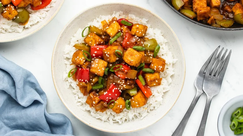 Tofu stir fry on rice